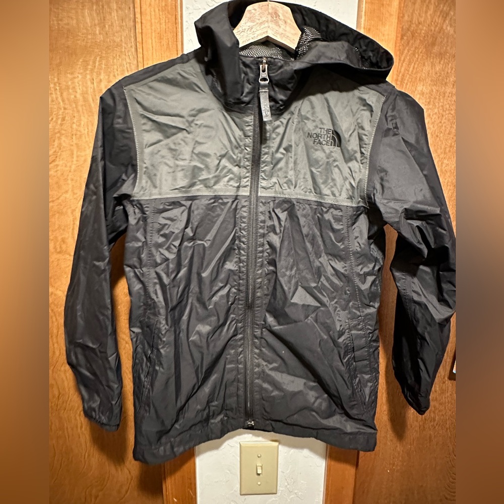 Youth North Face Shell, Medium